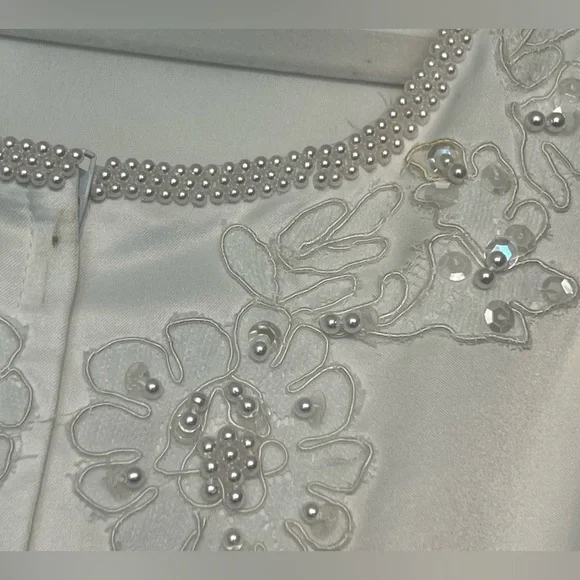 Lady Eleanor for David's Bridal Flower Girl Dress- Size 6 - Picture 6 of 17